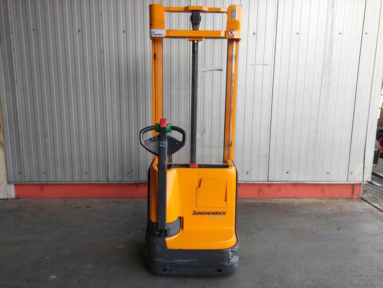 Jungheinrich EJC 112 - Máy xếp chồng: hình 4 Jungheinrich EJC 112 - Máy xếp chồng: hình 4