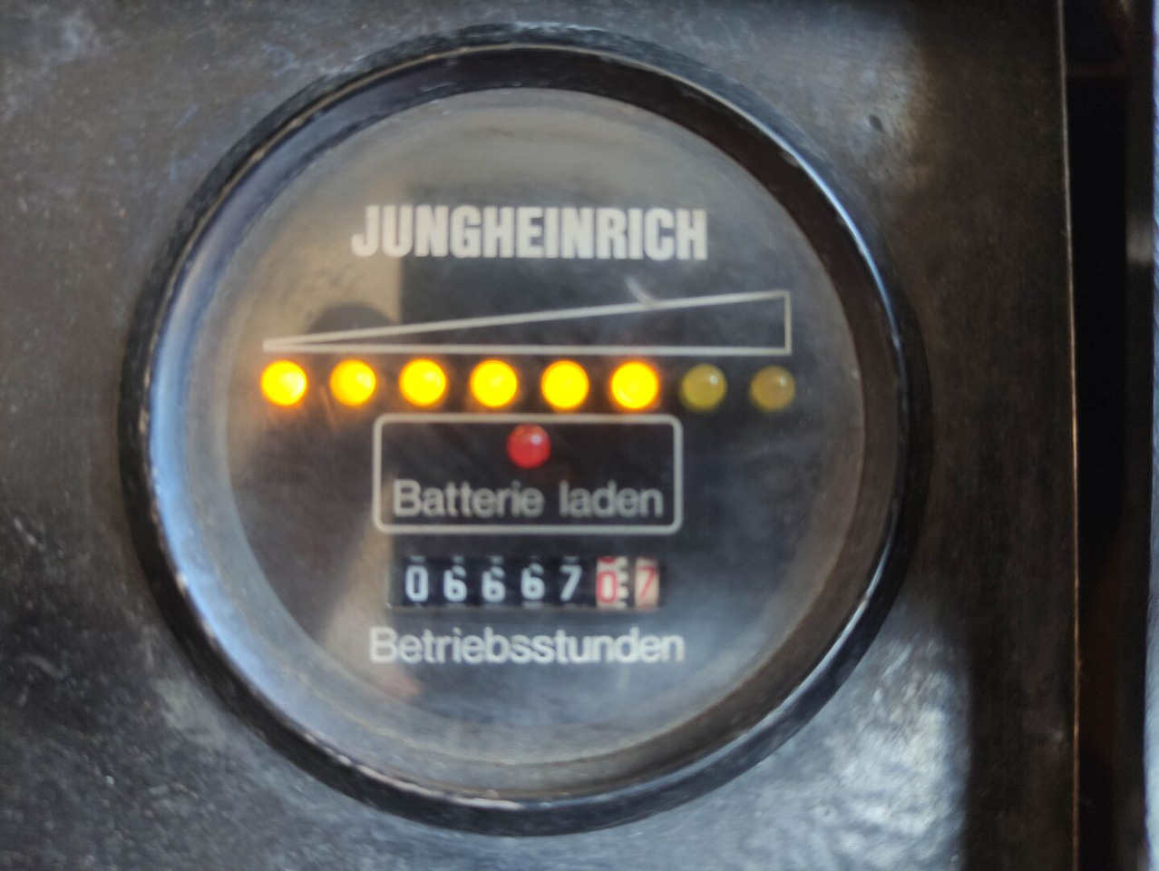 Máy xếp chồng Jungheinrich EJC A 12.5: hình 6 Máy xếp chồng Jungheinrich EJC A 12.5: hình 6