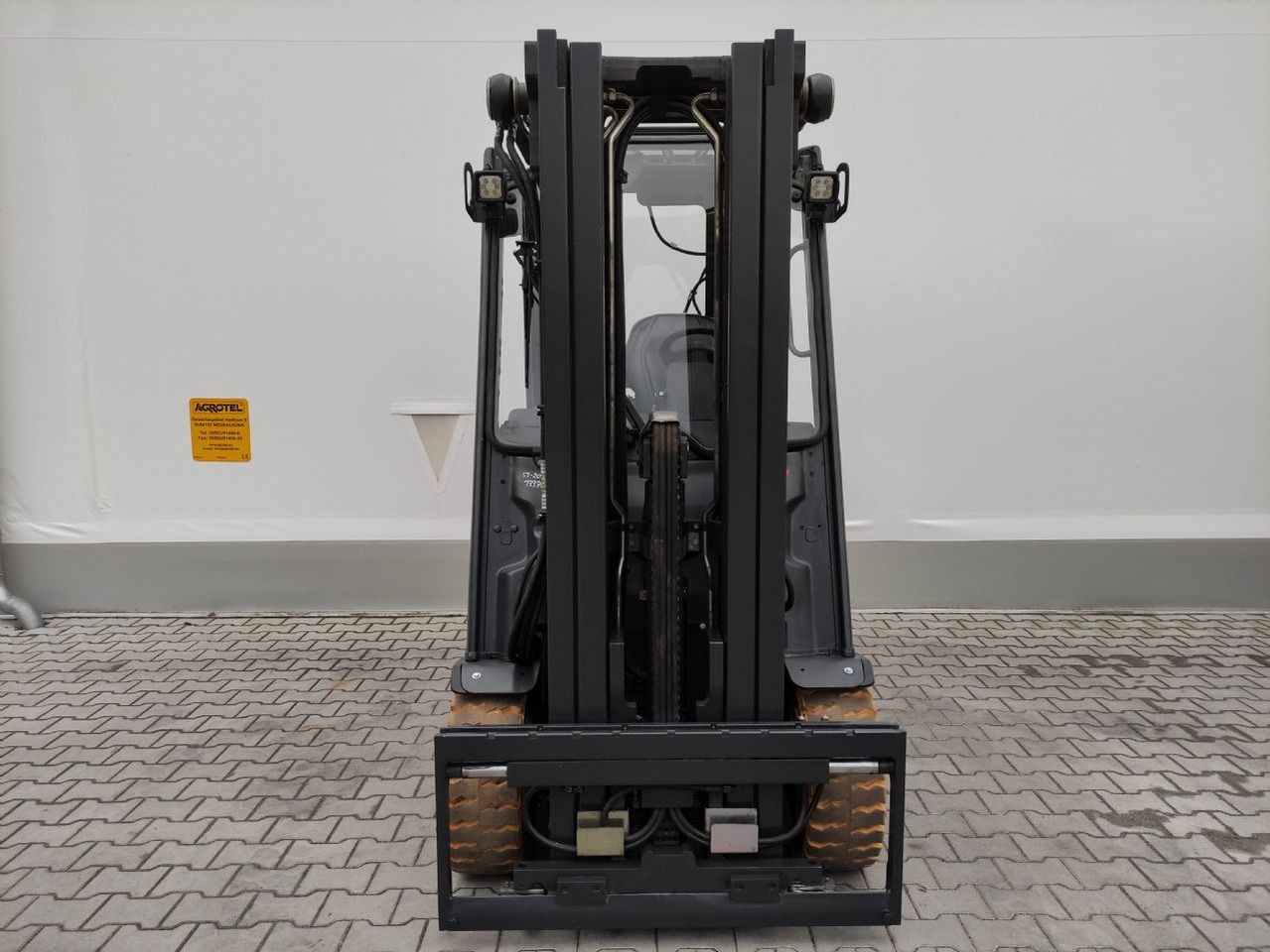 Linde E30HL-01/600-387 (M) - Xe nâng điện: hình 3 Linde E30HL-01/600-387 (M) - Xe nâng điện: hình 3