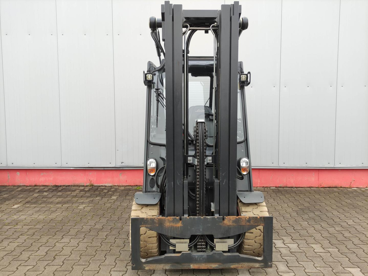 Linde E50HL-01-388 - Xe nâng điện: hình 4 Linde E50HL-01-388 - Xe nâng điện: hình 4