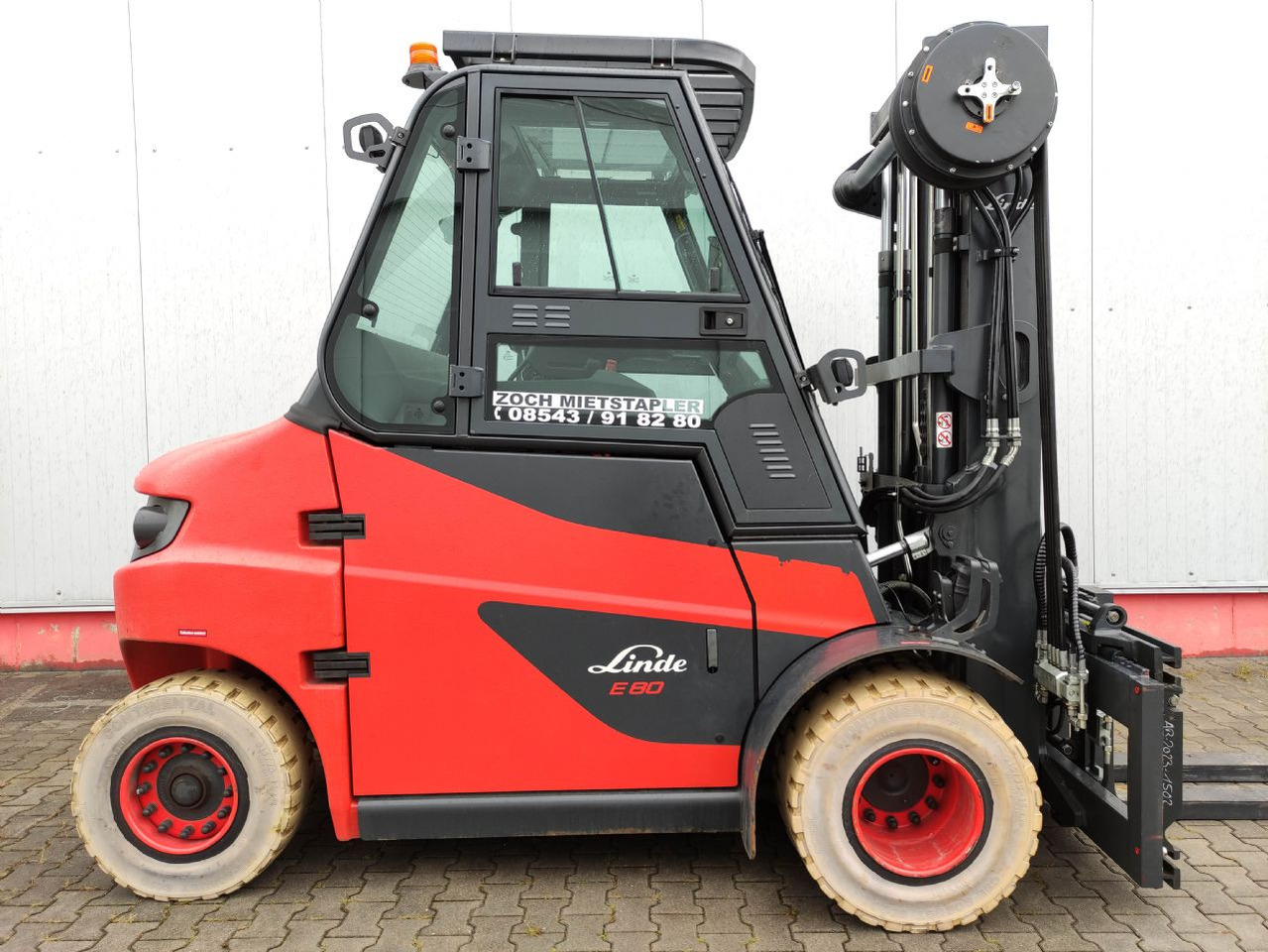 Linde E80-01-127 - Xe nâng điện: hình 2 Linde E80-01-127 - Xe nâng điện: hình 2