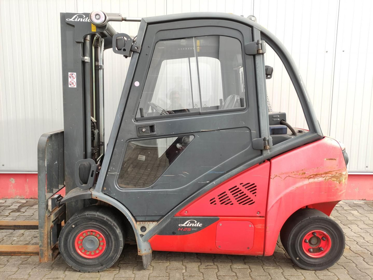 Linde H25D-02-392/EVO - Xe nâng diesel: hình 1 Linde H25D-02-392/EVO - Xe nâng diesel: hình 1