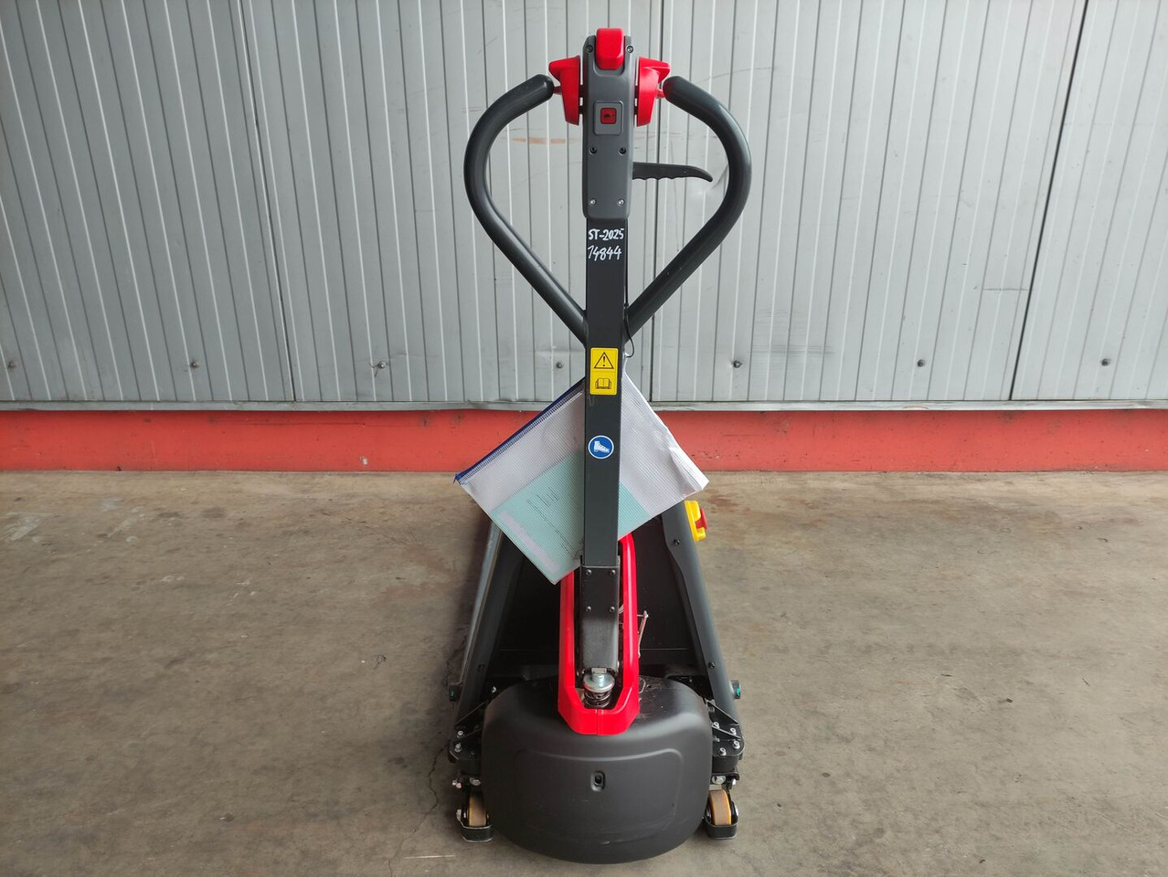 Linde MT15C - Xe tải nâng pallet: hình 4 Linde MT15C - Xe tải nâng pallet: hình 4