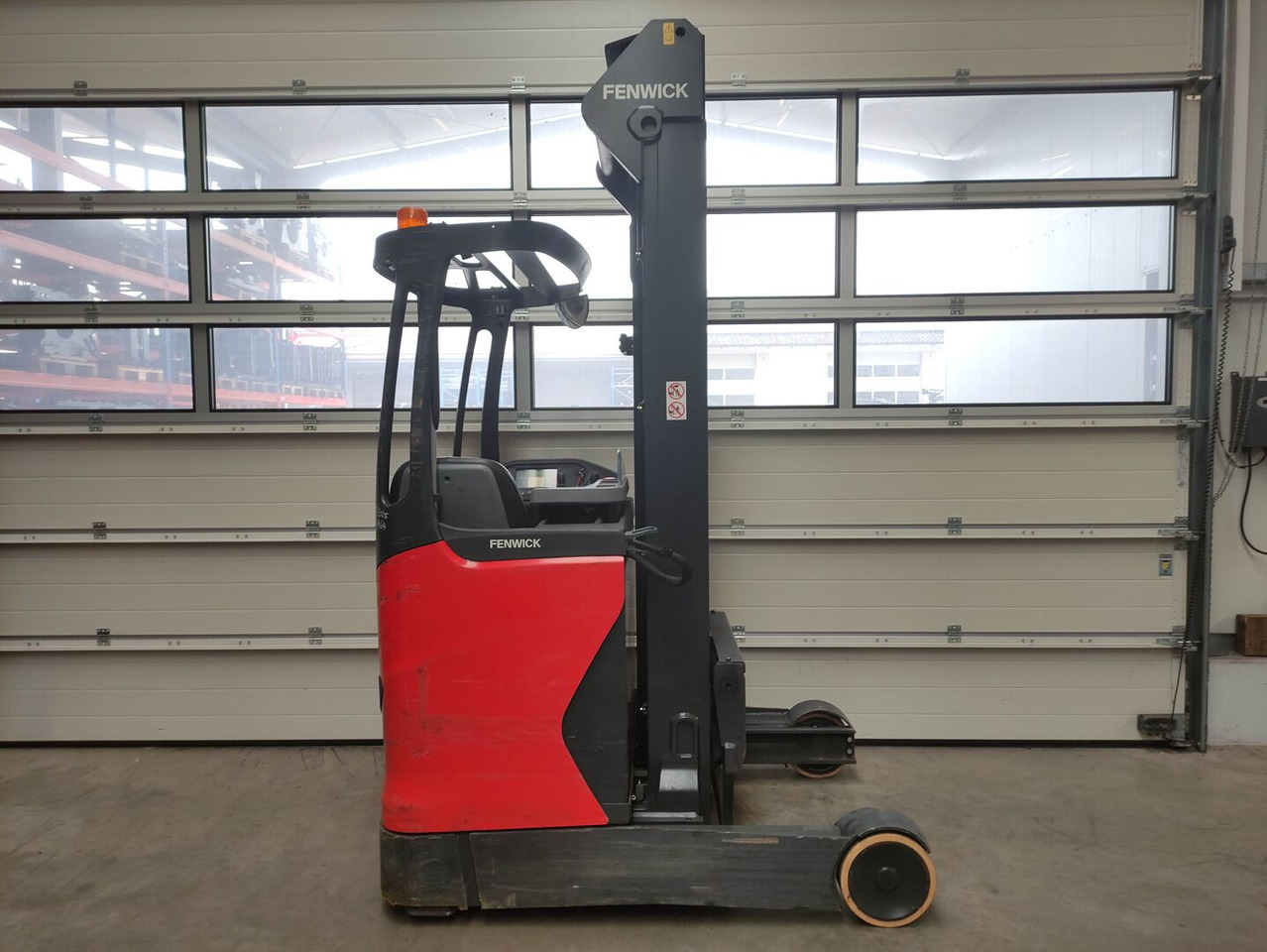 Linde R14-01-1120 - Xe tải tiếp cận: hình 2 Linde R14-01-1120 - Xe tải tiếp cận: hình 2