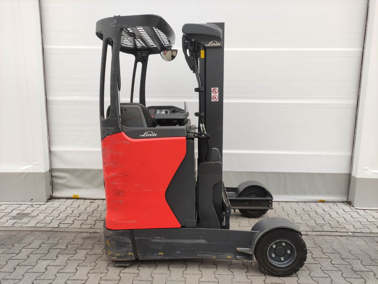 Linde R14G-01-1120 - Xe tải tiếp cận: hình 2 Linde R14G-01-1120 - Xe tải tiếp cận: hình 2