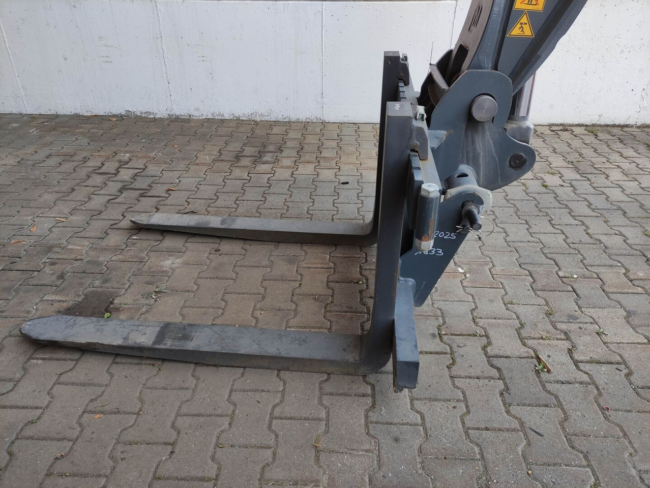 Magni FCF6TSHI 1.3 - Chĩa: hình 3 Magni FCF6TSHI 1.3 - Chĩa: hình 3