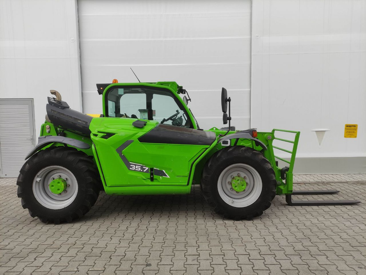 Merlo TF35.7-140 - 40 km/h - Xe nhấc hình viễn vọng kính: hình 2 Merlo TF35.7-140 - 40 km/h - Xe nhấc hình viễn vọng kính: hình 2