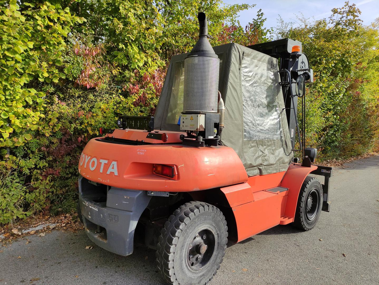 Toyota 50-5FD60 - Xe nâng diesel: hình 3 Toyota 50-5FD60 - Xe nâng diesel: hình 3