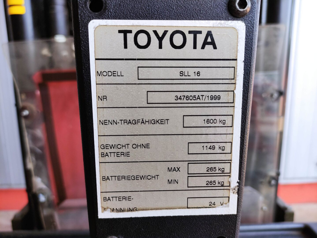 Toyota SLL 16 - Máy xếp chồng: hình 5 Toyota SLL 16 - Máy xếp chồng: hình 5