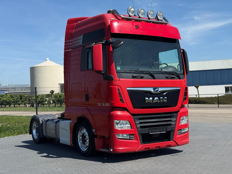 MAN 18.500 FULL AIR, ALCOA, TV, INVERTER, MICROWAVE, TOP. - Xe đầu kéo: hình 1 MAN 18.500 FULL AIR, ALCOA, TV, INVERTER, MICROWAVE, TOP. - Xe đầu kéo: hình 1