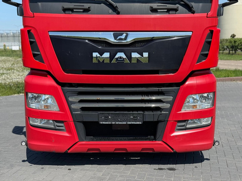 MAN 18.500 FULL AIR, ALCOA, TV, INVERTER, MICROWAVE, TOP. - Xe đầu kéo: hình 5 MAN 18.500 FULL AIR, ALCOA, TV, INVERTER, MICROWAVE, TOP. - Xe đầu kéo: hình 5