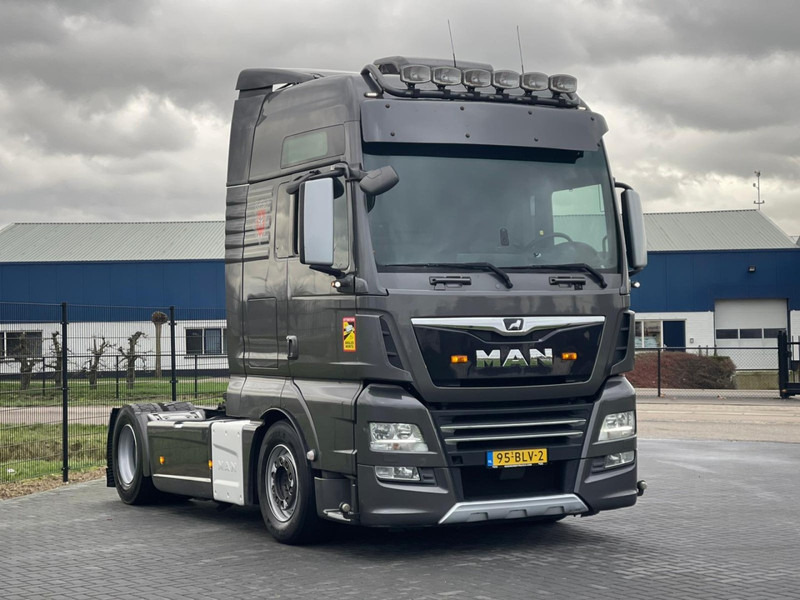 MAN TGX 18.580 2X TANK, LEATHER SEATS, RETARDER, FULL AIR! - Xe đầu kéo: hình 1 MAN TGX 18.580 2X TANK, LEATHER SEATS, RETARDER, FULL AIR! - Xe đầu kéo: hình 1