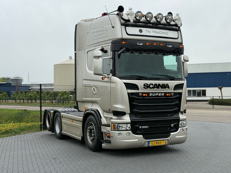 Scania R 580 SHOWTRUCK, VOLLUCHT, VOL SPOILER, RETARDER, SCHUIFSCHOTEL. - Xe đầu kéo: hình 1 Scania R 580 SHOWTRUCK, VOLLUCHT, VOL SPOILER, RETARDER, SCHUIFSCHOTEL. - Xe đầu kéo: hình 1
