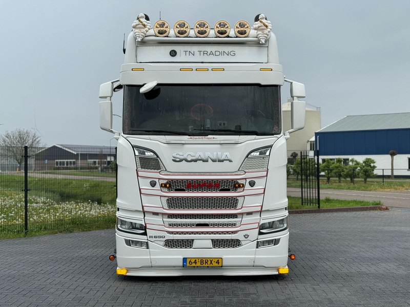 Scania R650 V8 FULL AIR, SHOW TRUCK, SPECIAL INTERIOR, SMART TACHO 2. - Xe đầu kéo: hình 3 Scania R650 V8 FULL AIR, SHOW TRUCK, SPECIAL INTERIOR, SMART TACHO 2. - Xe đầu kéo: hình 3