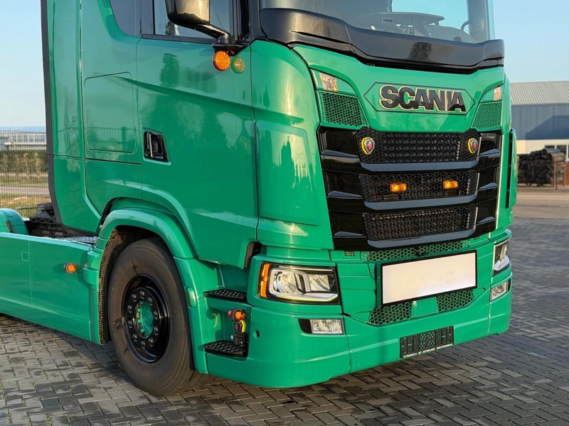 Scania S450 LEATHER, NEW CONDITION, RETARDER, LOW MILEAGE. - Xe đầu kéo: hình 4 Scania S450 LEATHER, NEW CONDITION, RETARDER, LOW MILEAGE. - Xe đầu kéo: hình 4