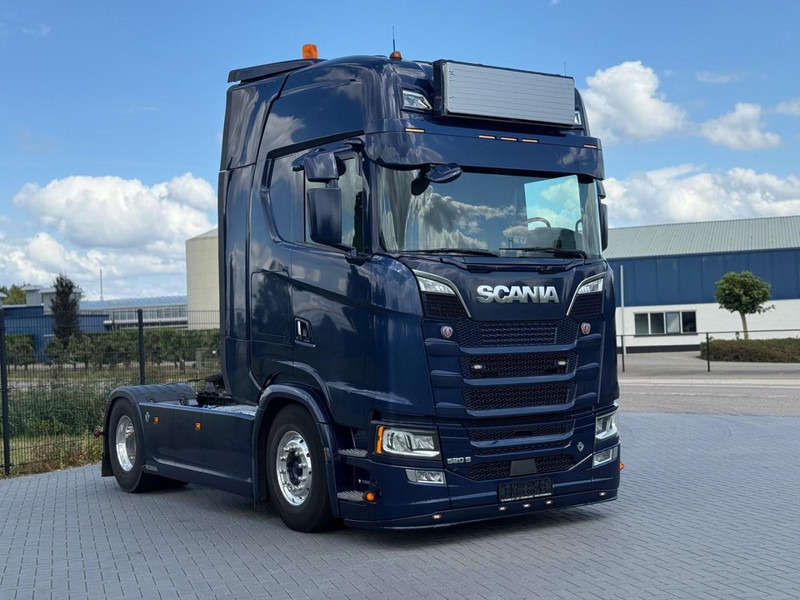 Scania S520 VOLLUCHT, ALCOA, 6 LUCHT BALGEN, LEER. - Xe đầu kéo: hình 1 Scania S520 VOLLUCHT, ALCOA, 6 LUCHT BALGEN, LEER. - Xe đầu kéo: hình 1