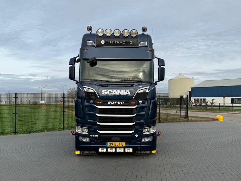 Scania S520 VOLLUCHT, RETARDER, LEATHER, ALCOA, 9 TONS VOORAS, TACHO 2. - Xe đầu kéo: hình 2 Scania S520 VOLLUCHT, RETARDER, LEATHER, ALCOA, 9 TONS VOORAS, TACHO 2. - Xe đầu kéo: hình 2