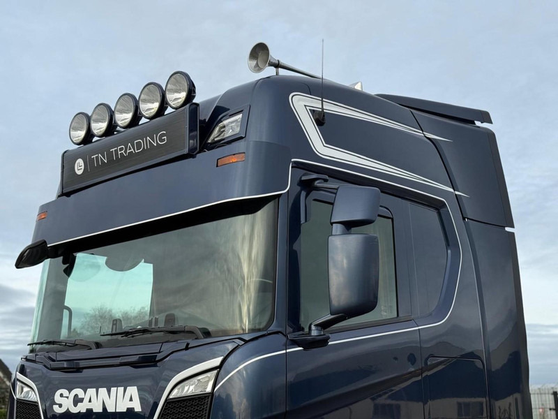 Scania S520 VOLLUCHT, RETARDER, LEATHER, ALCOA, 9 TONS VOORAS, TACHO 2. - Xe đầu kéo: hình 5 Scania S520 VOLLUCHT, RETARDER, LEATHER, ALCOA, 9 TONS VOORAS, TACHO 2. - Xe đầu kéo: hình 5