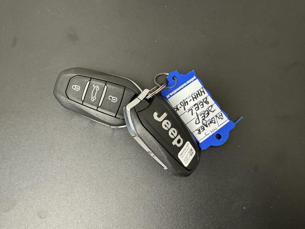 Jeep Avenger-1.2 Altitude Adaptive cruise control Climate control Parkeersensor achter DAB radio - SUV: hình 4 Jeep Avenger-1.2 Altitude Adaptive cruise control Climate control Parkeersensor achter DAB radio - SUV: hình 4