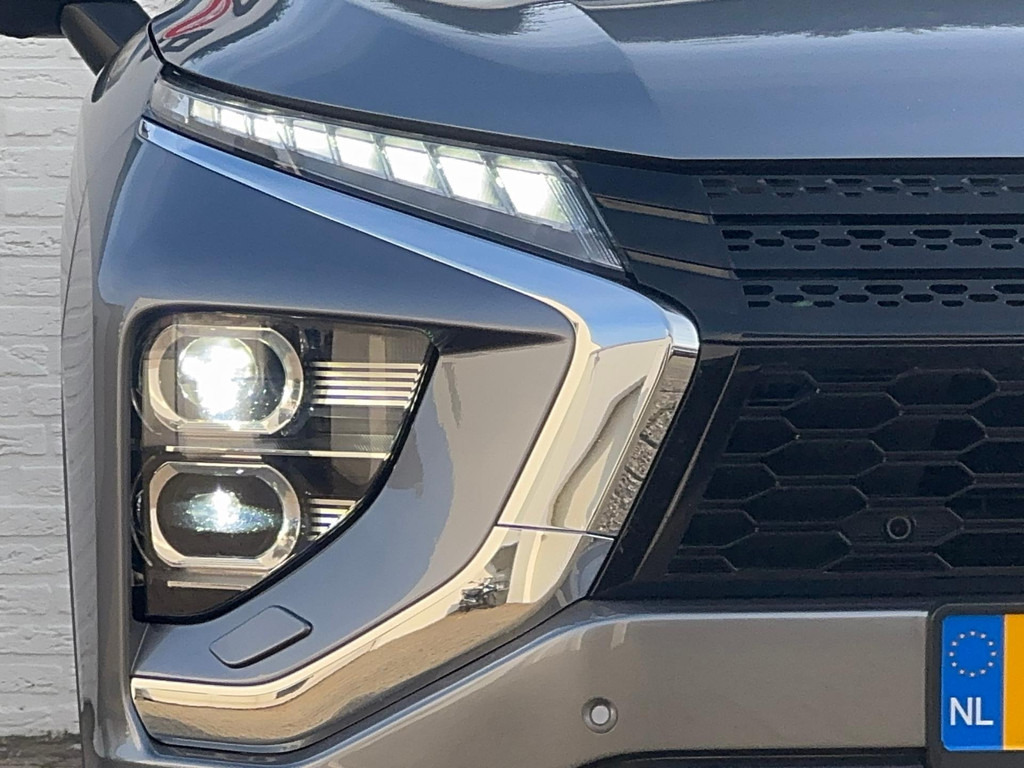 SUV Mitsubishi Eclipse Cross-2.4 PHEV Business Executive Adaptive cruise Climate control Stuur- Stoelverwarming v/a Apple / Android: hình 16 SUV Mitsubishi Eclipse Cross-2.4 PHEV Business Executive Adaptive cruise Climate control Stuur- Stoelverwarming v/a Apple / Android: hình 16