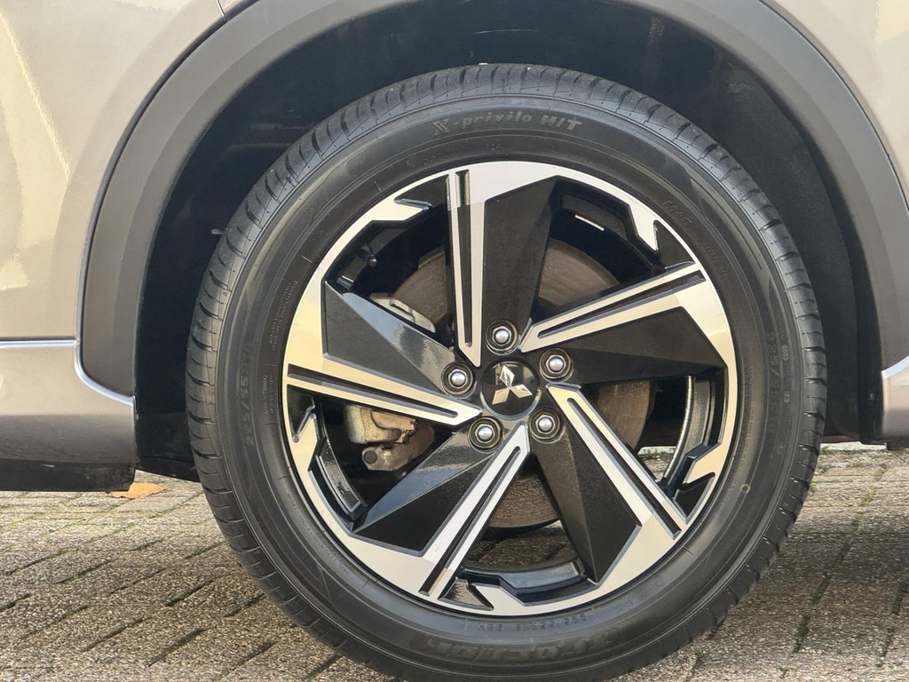 SUV Mitsubishi Eclipse Cross-2.4 PHEV Business Executive Adaptive cruise Climate control Stuur- Stoelverwarming v/a Apple / Android: hình 10 SUV Mitsubishi Eclipse Cross-2.4 PHEV Business Executive Adaptive cruise Climate control Stuur- Stoelverwarming v/a Apple / Android: hình 10