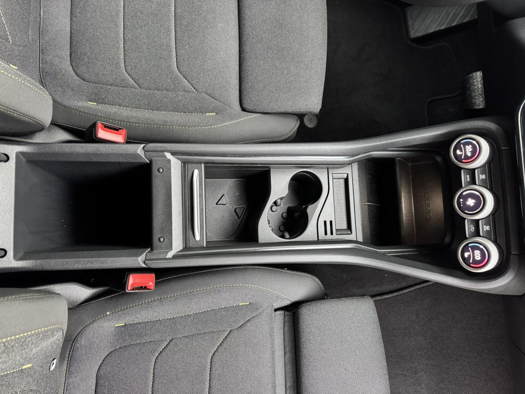 SUV Škoda Kodiaq-1.5 TSI PHEV Business Edition Full LED Adaptive cruis Climate Stoel-Stuurverwarming Apple / Android Navi Camera: hình 42 SUV Škoda Kodiaq-1.5 TSI PHEV Business Edition Full LED Adaptive cruis Climate Stoel-Stuurverwarming Apple / Android Navi Camera: hình 42