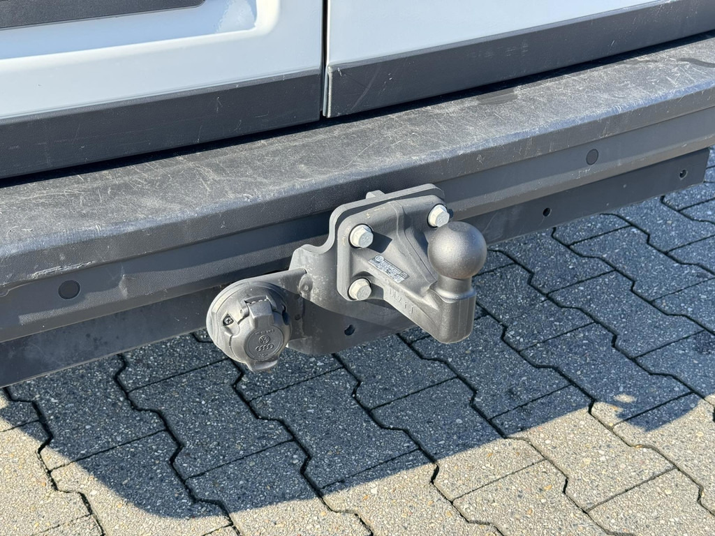 Volkswagen Crafter-30 2.0 TDI L3H3 Highline 4S banden Trekhaak Carplay Pdc v+a Cruise DAB - Xe van chở hàng: hình 3 Volkswagen Crafter-30 2.0 TDI L3H3 Highline 4S banden Trekhaak Carplay Pdc v+a Cruise DAB - Xe van chở hàng: hình 3