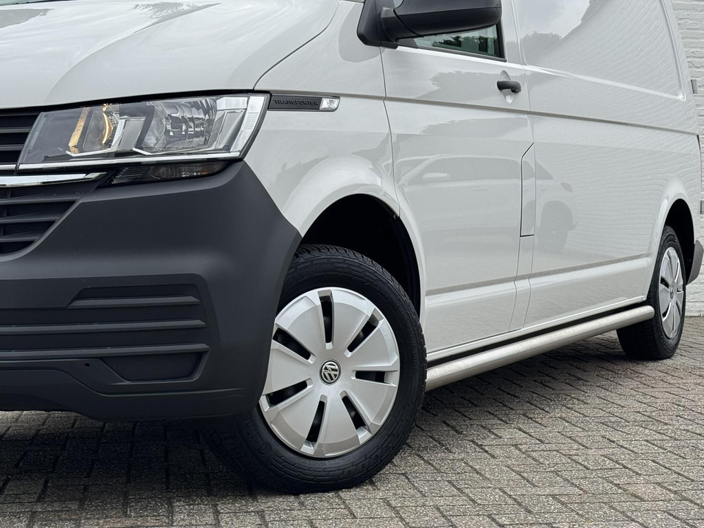 Volkswagen Transporter-2.0 TDI L2H1 28 Comfortline Navigatie Trekhaak Carplay Cruise Airco Lat om lat 4 Seizoenen banden - Xe van chở hàng: hình 3 Volkswagen Transporter-2.0 TDI L2H1 28 Comfortline Navigatie Trekhaak Carplay Cruise Airco Lat om lat 4 Seizoenen banden - Xe van chở hàng: hình 3
