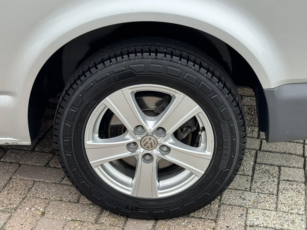 Volkswagen Transporter-2.0 TDI L2H3 Trekhaak Airco Navigatie Parrot Lat om Lat betimmering - Xe van chở hàng: hình 5 Volkswagen Transporter-2.0 TDI L2H3 Trekhaak Airco Navigatie Parrot Lat om Lat betimmering - Xe van chở hàng: hình 5