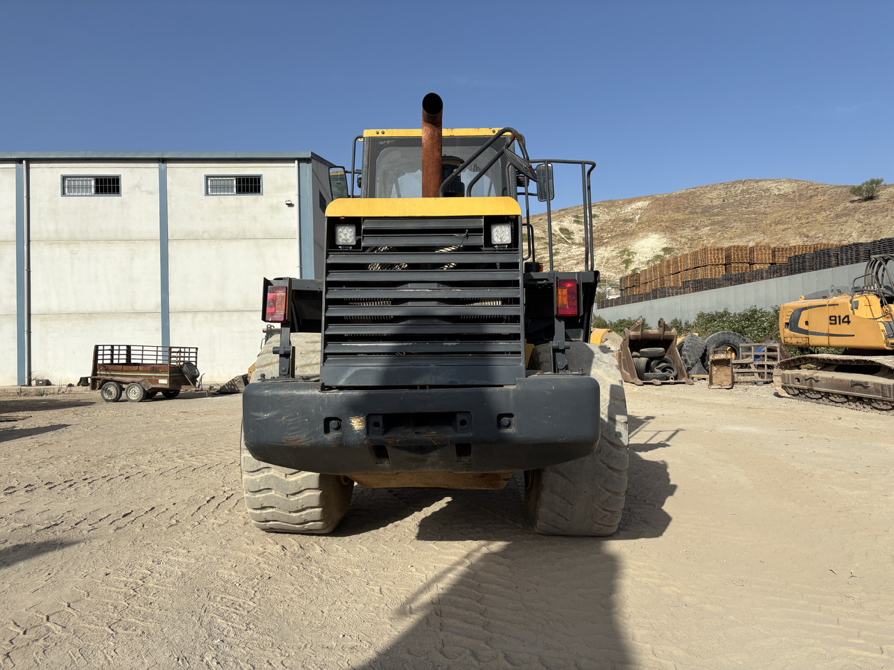 KOMATSU WA380-6 - Máy xúc lật: hình 4 KOMATSU WA380-6 - Máy xúc lật: hình 4