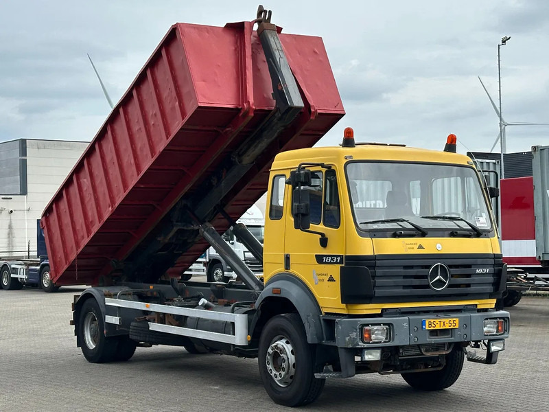 Mercedes-Benz SK 1931 4x2 Meiler Haakarm 20T Manual + Telma / Euro 1 - Xe tải nâng móc: hình 2 Mercedes-Benz SK 1931 4x2 Meiler Haakarm 20T Manual + Telma / Euro 1 - Xe tải nâng móc: hình 2