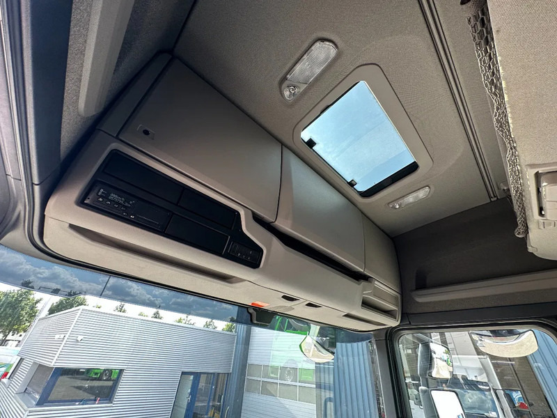 Xe đầu kéo Scania S650 V8 6x2 Boogie / Retarder / 2 Tank / Full Air / Full Spoiler: hình 16