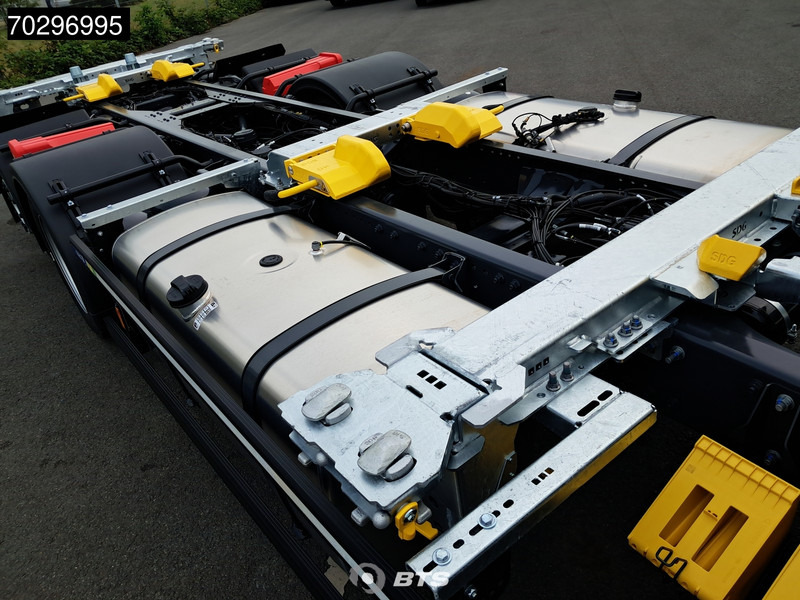 Xe chở container/ Xe tải hoán đổi thân mới DAF XG 480 6X2 NEW! Lift+steering Axle BDF Maxi 1020 - 1320 Automatic Euro 6: hình 16 Xe chở container/ Xe tải hoán đổi thân mới DAF XG 480 6X2 NEW! Lift+steering Axle BDF Maxi 1020 - 1320 Automatic Euro 6: hình 16