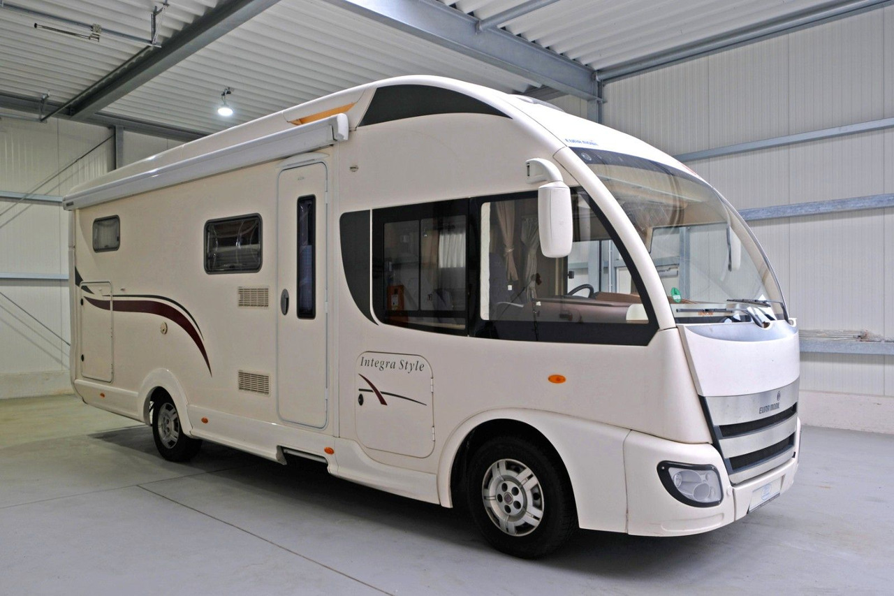 Eura Mobil Integra Style IS 700 EB/Einzelbetten+Hubbett - Xe cắm trại tích hợp: hình 1 Eura Mobil Integra Style IS 700 EB/Einzelbetten+Hubbett - Xe cắm trại tích hợp: hình 1