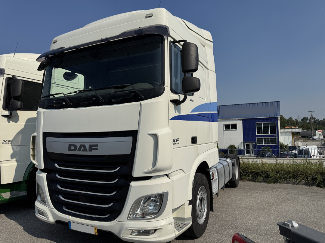 DAF XF 460 FT - Xe đầu kéo: hình 1 DAF XF 460 FT - Xe đầu kéo: hình 1