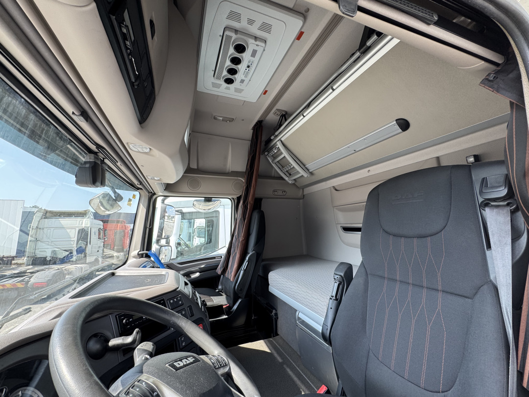 DAF XF 530 Super Space Cab - Xe đầu kéo: hình 5 DAF XF 530 Super Space Cab - Xe đầu kéo: hình 5