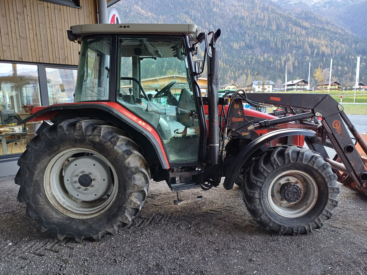 Massey Ferguson 4345 (22468) - Máy cày: hình 4 Massey Ferguson 4345 (22468) - Máy cày: hình 4