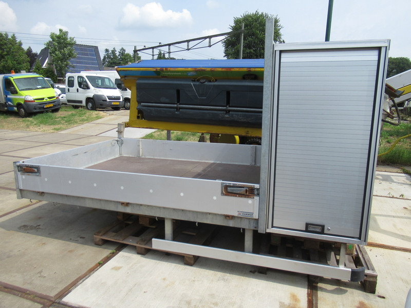KARHOF Iveco Daily WB 375 pritsche 360 x 210 CM - Thùng lửng: hình 3 KARHOF Iveco Daily WB 375 pritsche 360 x 210 CM - Thùng lửng: hình 3