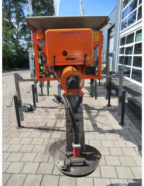 RASCO JUNIOR 1.0M + HONDA Motor - Engine Salt Salz ROTACIJSKI POSIPAC - Máy dàn trải cát/ Muối: hình 4 RASCO JUNIOR 1.0M + HONDA Motor - Engine Salt Salz ROTACIJSKI POSIPAC - Máy dàn trải cát/ Muối: hình 4