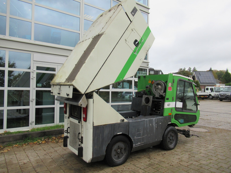 TENNANT HMF 214 Veegmachine, DEFECT / FOR PARTS - Xe quét đường: hình 4 TENNANT HMF 214 Veegmachine, DEFECT / FOR PARTS - Xe quét đường: hình 4