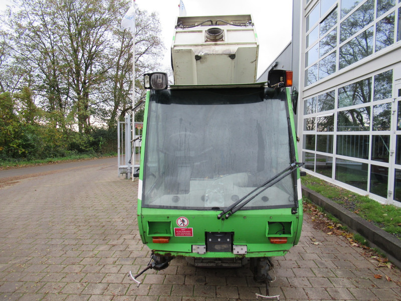 TENNANT HMF 214 Veegmachine, DEFECT / FOR PARTS - Xe quét đường: hình 3 TENNANT HMF 214 Veegmachine, DEFECT / FOR PARTS - Xe quét đường: hình 3