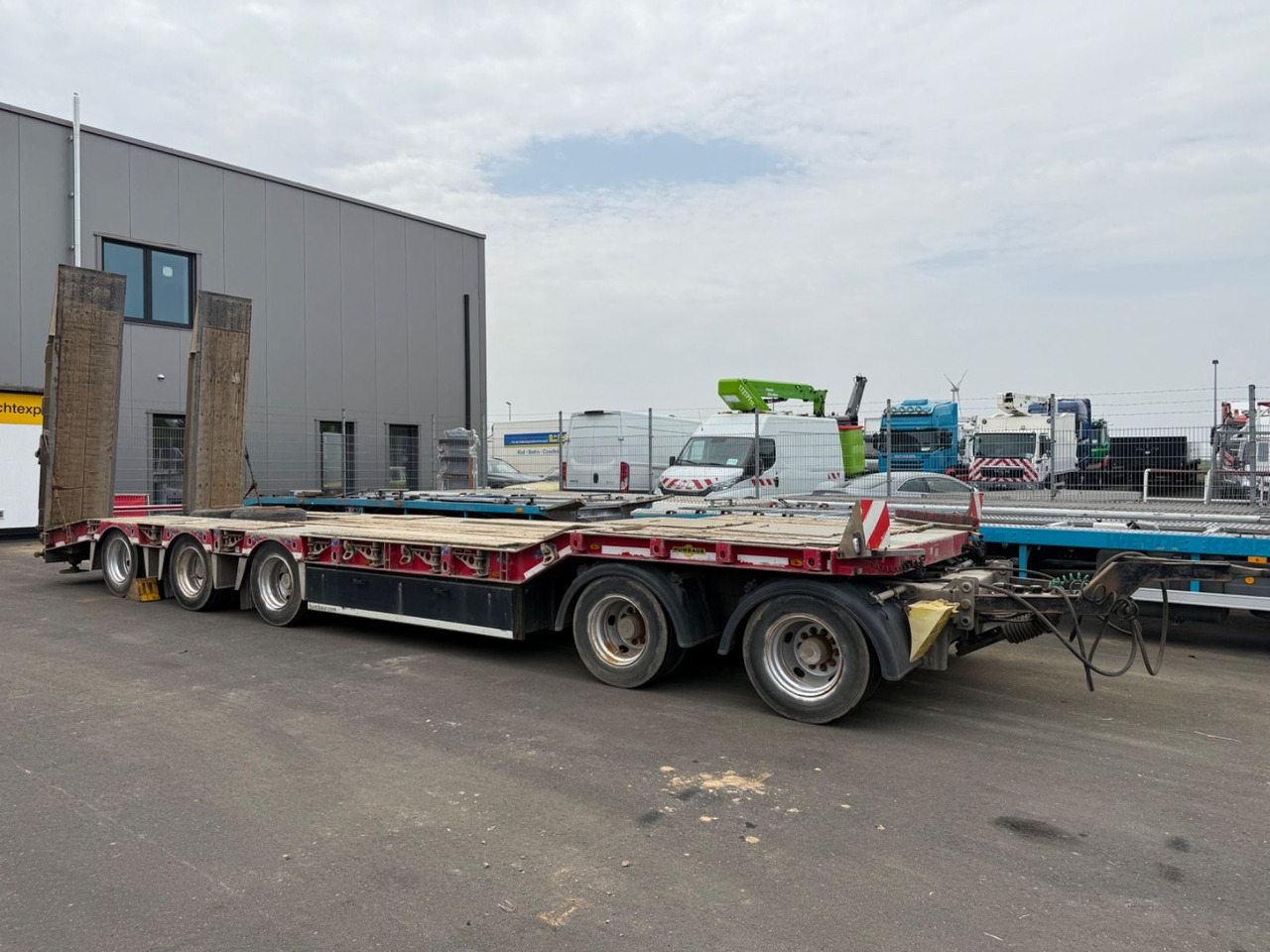 Humbaur 5-Achs Tieflader / Lift- und Lenkachse/ 50 to - Rơ moóc thùng thấp: hình 1 Humbaur 5-Achs Tieflader / Lift- und Lenkachse/ 50 to - Rơ moóc thùng thấp: hình 1