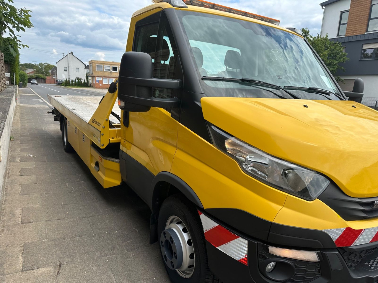 Iveco Daily 70c18 Schiebeplateau/Seilwinde/Funk - Xe tải kéo: hình 3 Iveco Daily 70c18 Schiebeplateau/Seilwinde/Funk - Xe tải kéo: hình 3