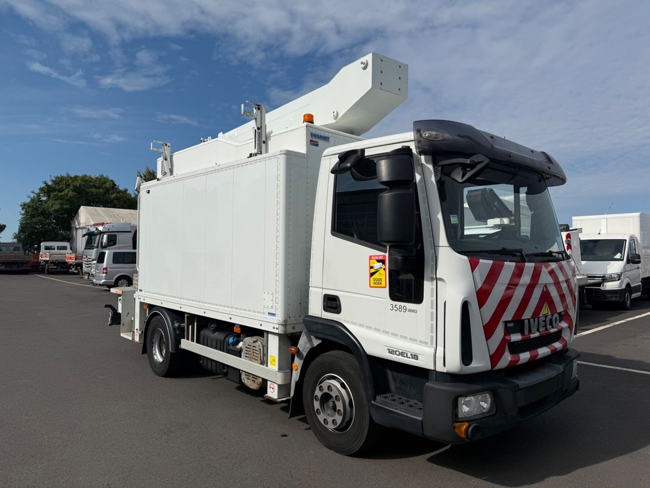 Iveco Eurocargo 120E18 E5/15m/Comet 151TAL - Nền bục trên không gắn trên xe tải: hình 2 Iveco Eurocargo 120E18 E5/15m/Comet 151TAL - Nền bục trên không gắn trên xe tải: hình 2