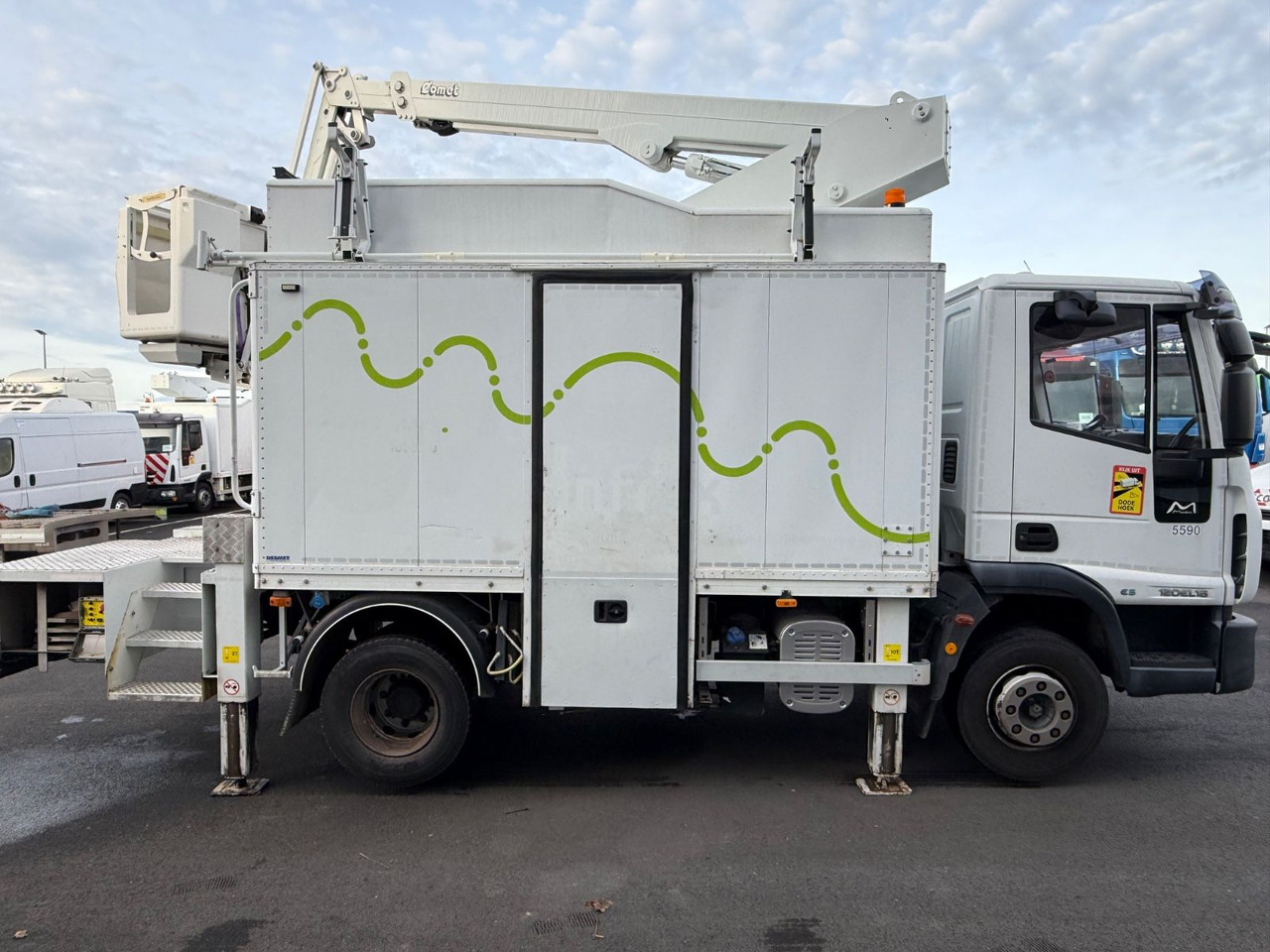 Iveco Eurocargo 120E18 E5/15m/Comet 151TAL - Nền bục trên không gắn trên xe tải: hình 3 Iveco Eurocargo 120E18 E5/15m/Comet 151TAL - Nền bục trên không gắn trên xe tải: hình 3