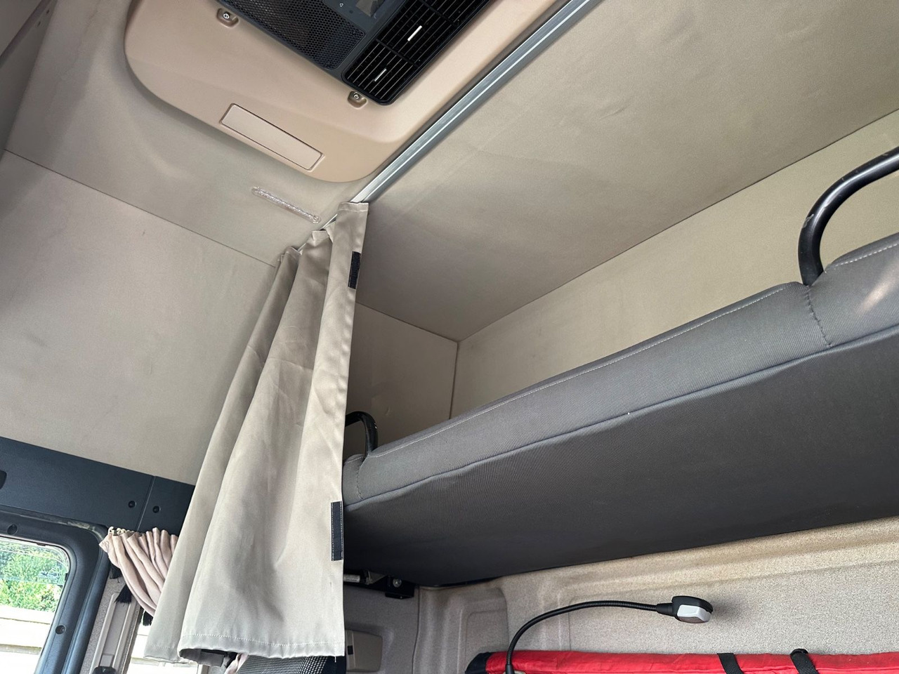 MAN 8.250 TGL*VDI2700*TOP*4-er Zug BFT Anhänger MAN 8.250 TGL*4x L1H1*XLX Kabine*VDI2700*TOP* - Xe tải chuyên chở tự động: hình 5 MAN 8.250 TGL*VDI2700*TOP*4-er Zug BFT Anhänger MAN 8.250 TGL*4x L1H1*XLX Kabine*VDI2700*TOP* - Xe tải chuyên chở tự động: hình 5