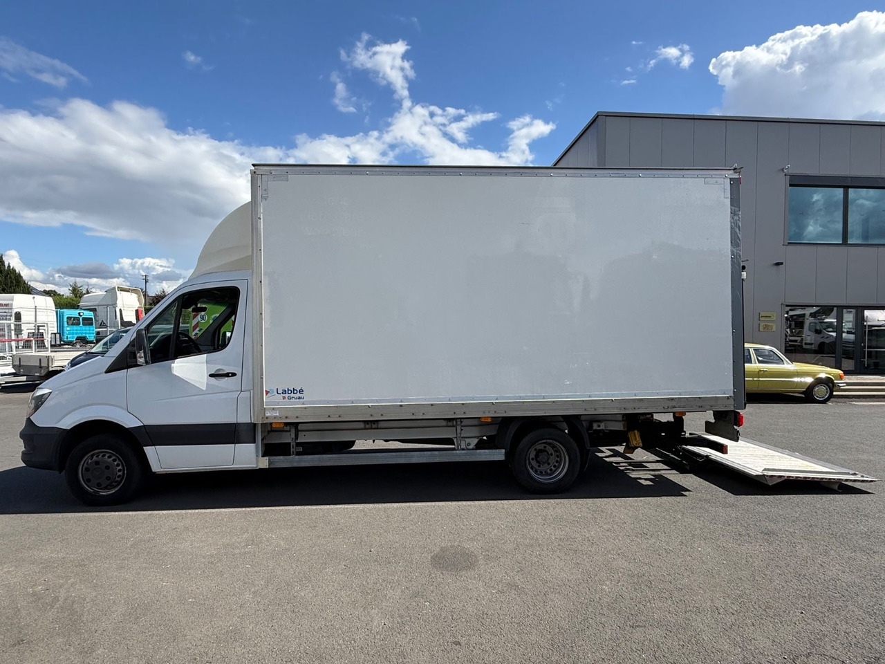 Mercedes-Benz Sprinter II 516 CDI /Automatik/LBW/Koffer/Kamera - Xe tải nhỏ thùng kín: hình 5 Mercedes-Benz Sprinter II 516 CDI /Automatik/LBW/Koffer/Kamera - Xe tải nhỏ thùng kín: hình 5