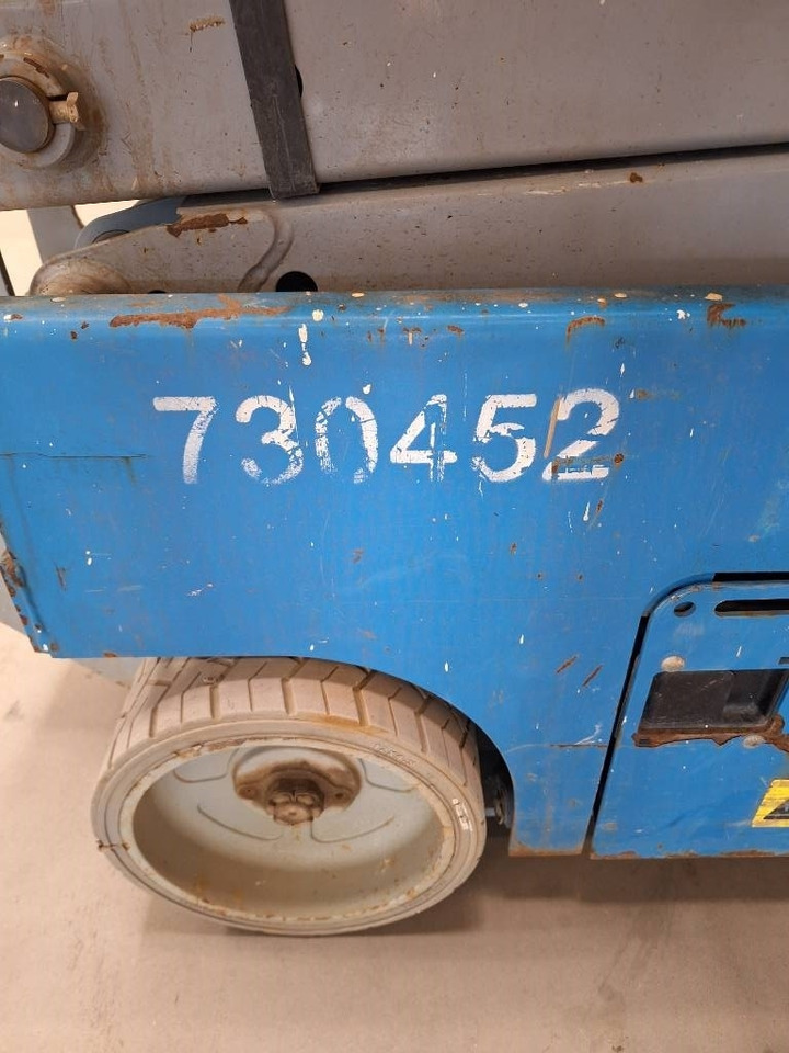 Genie GS 1932 - Máy nâng người hình kéo: hình 2 Genie GS 1932 - Máy nâng người hình kéo: hình 2