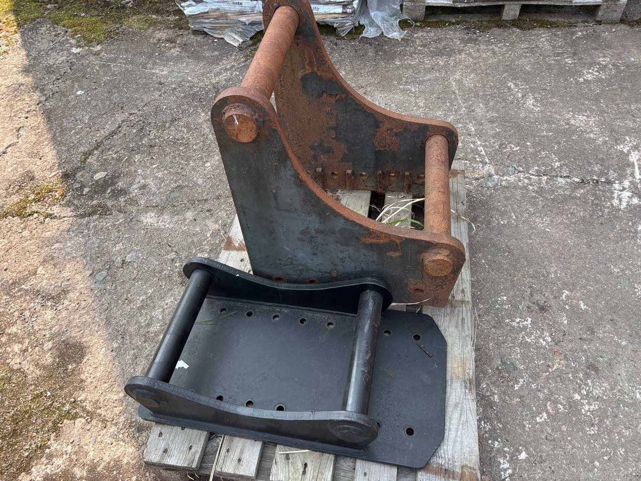 Bucket S bracket S70 and S60 - Gầu: hình 2 Bucket S bracket S70 and S60 - Gầu: hình 2
