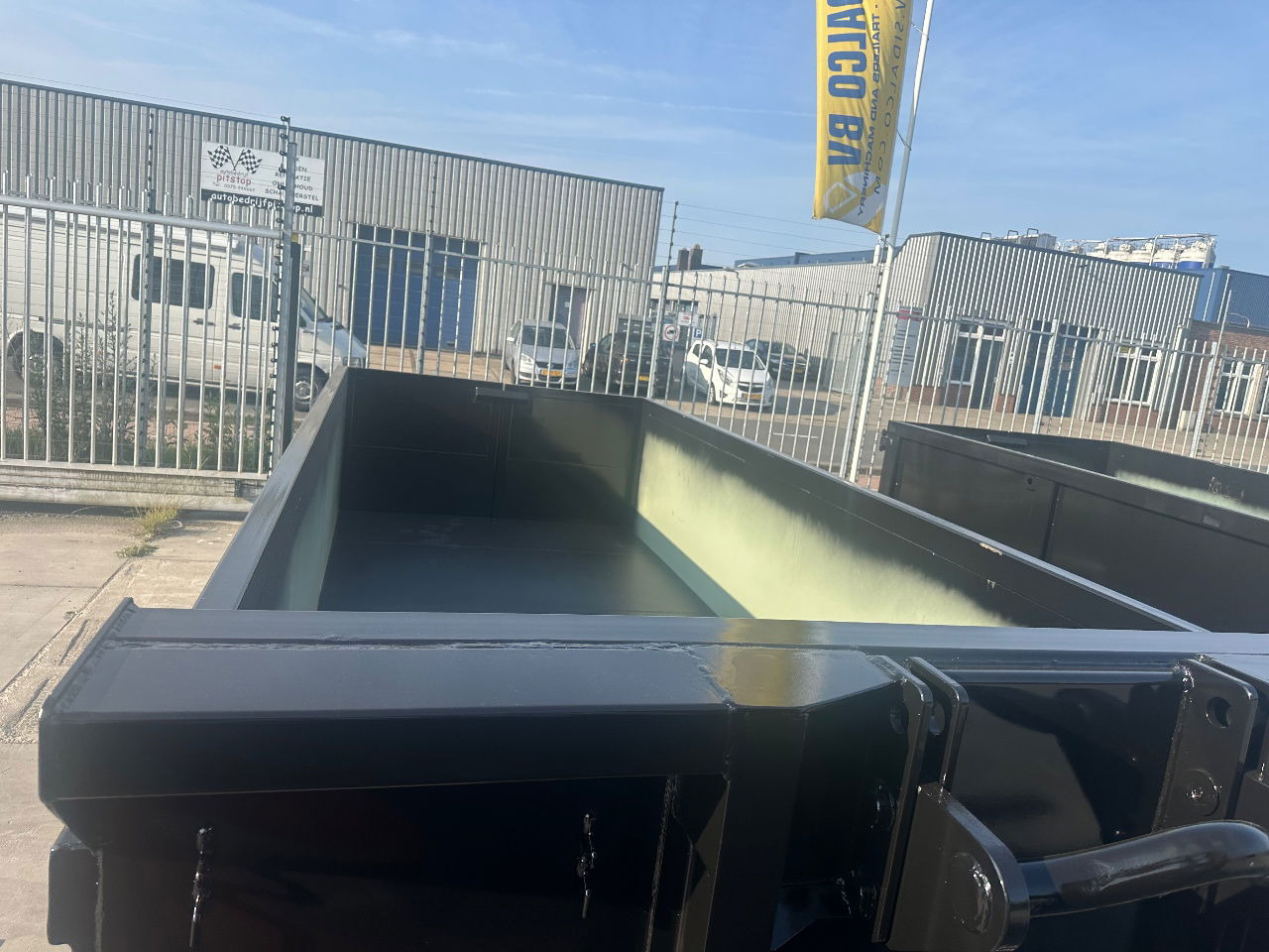 Sidalco 15 m3 hardox HB 450 - Thùng chứa hooklift: hình 2 Sidalco 15 m3 hardox HB 450 - Thùng chứa hooklift: hình 2